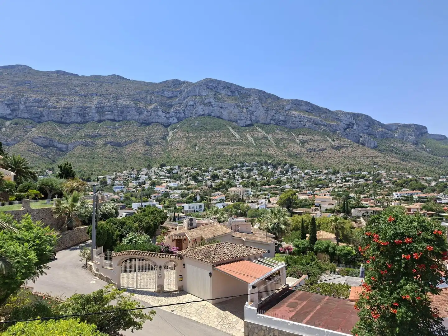 Exterior view of Houses for sale in Dénia