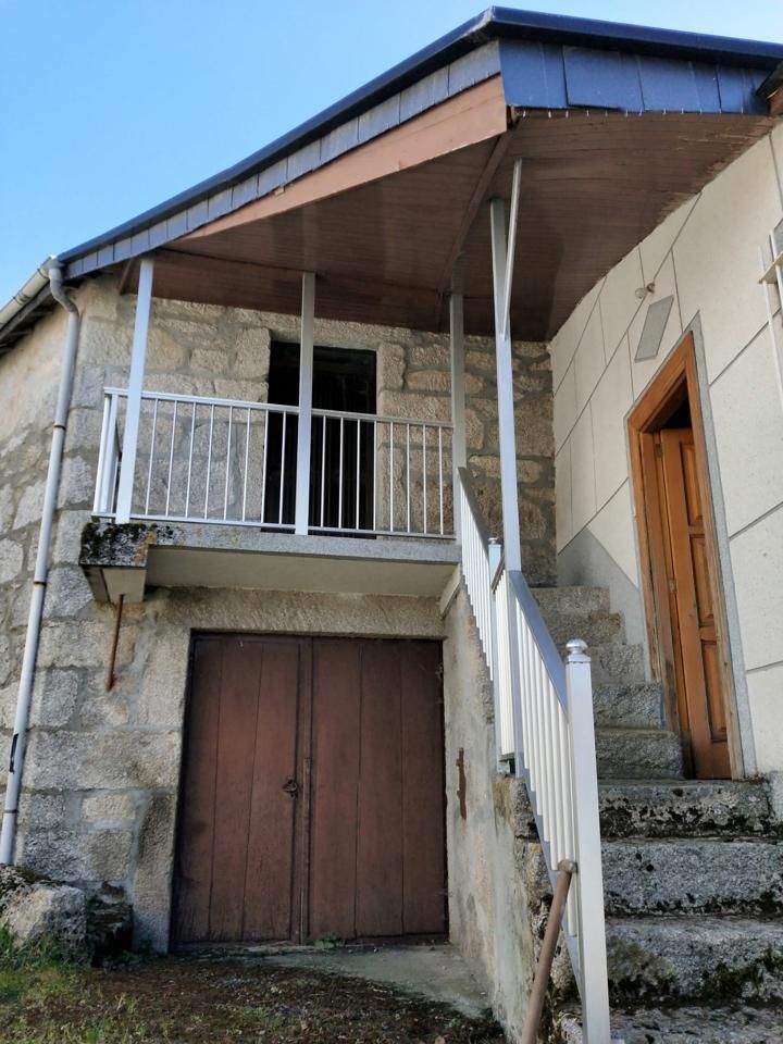 Exterior view of House or chalet for sale in San Xoán de Río  with Terrace