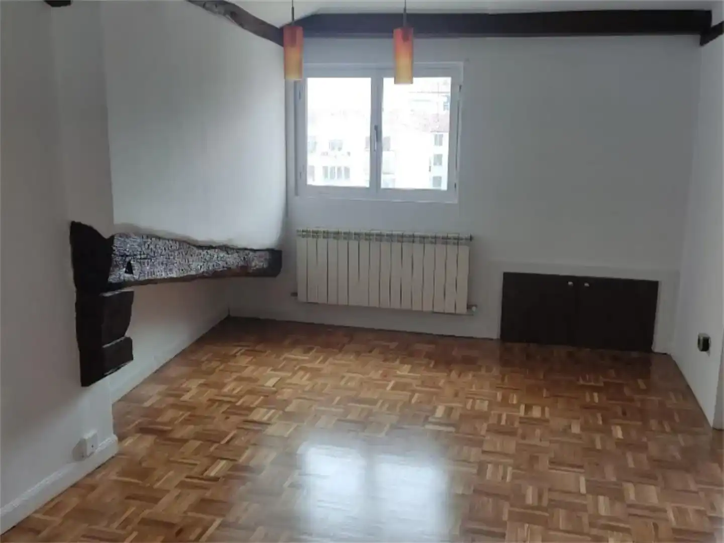 Dormitori de Àtic en venda en Vitoria - Gasteiz amb Parquet
