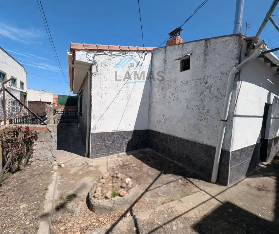 Exterior view of Houses for sale in Valdelacasa de Tajo  with Heating