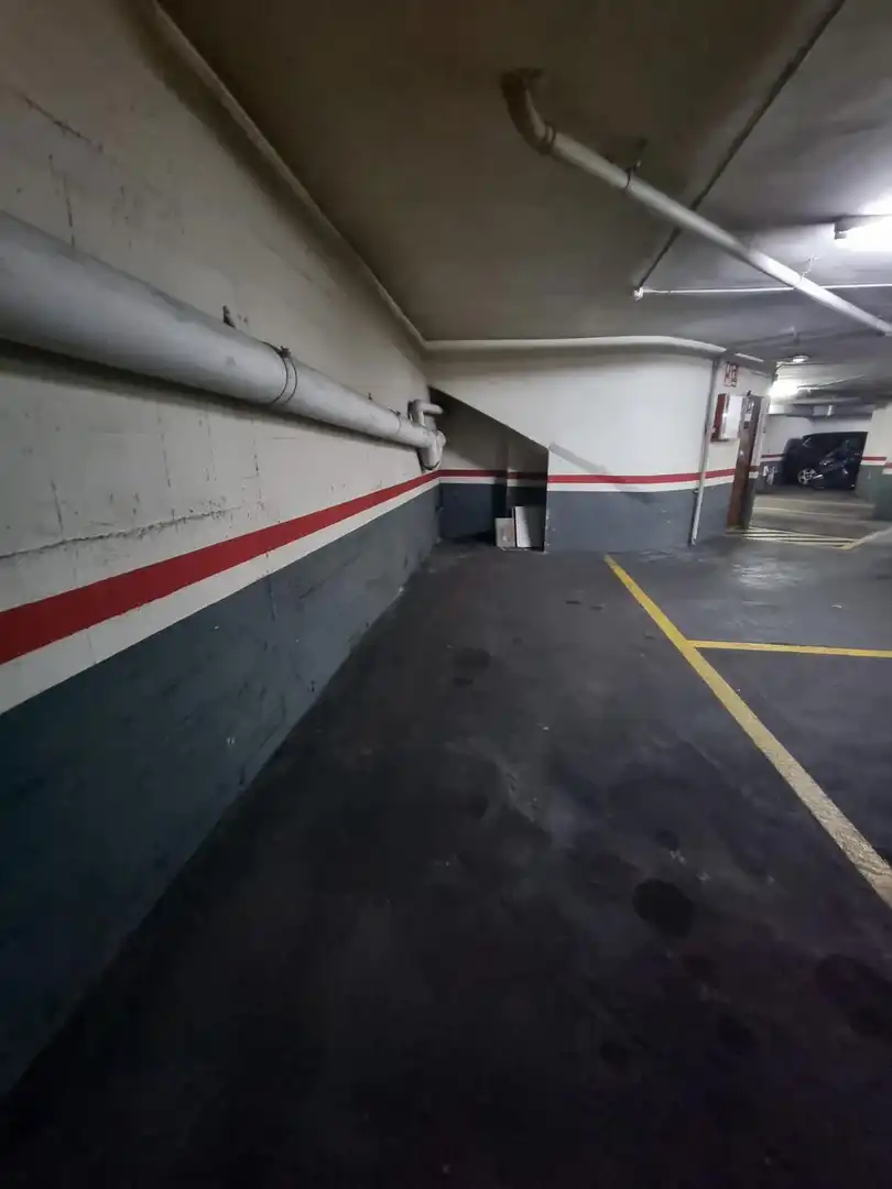 Garage zum Verkauf in N/A, El Parc i la Llacuna del Poblenou