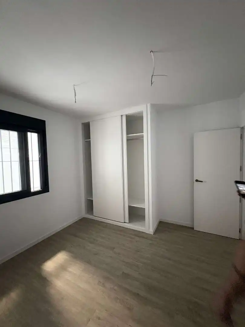 Dormitori de Apartament en venda en Málaga amb Parquet, Terrassa i Piscina