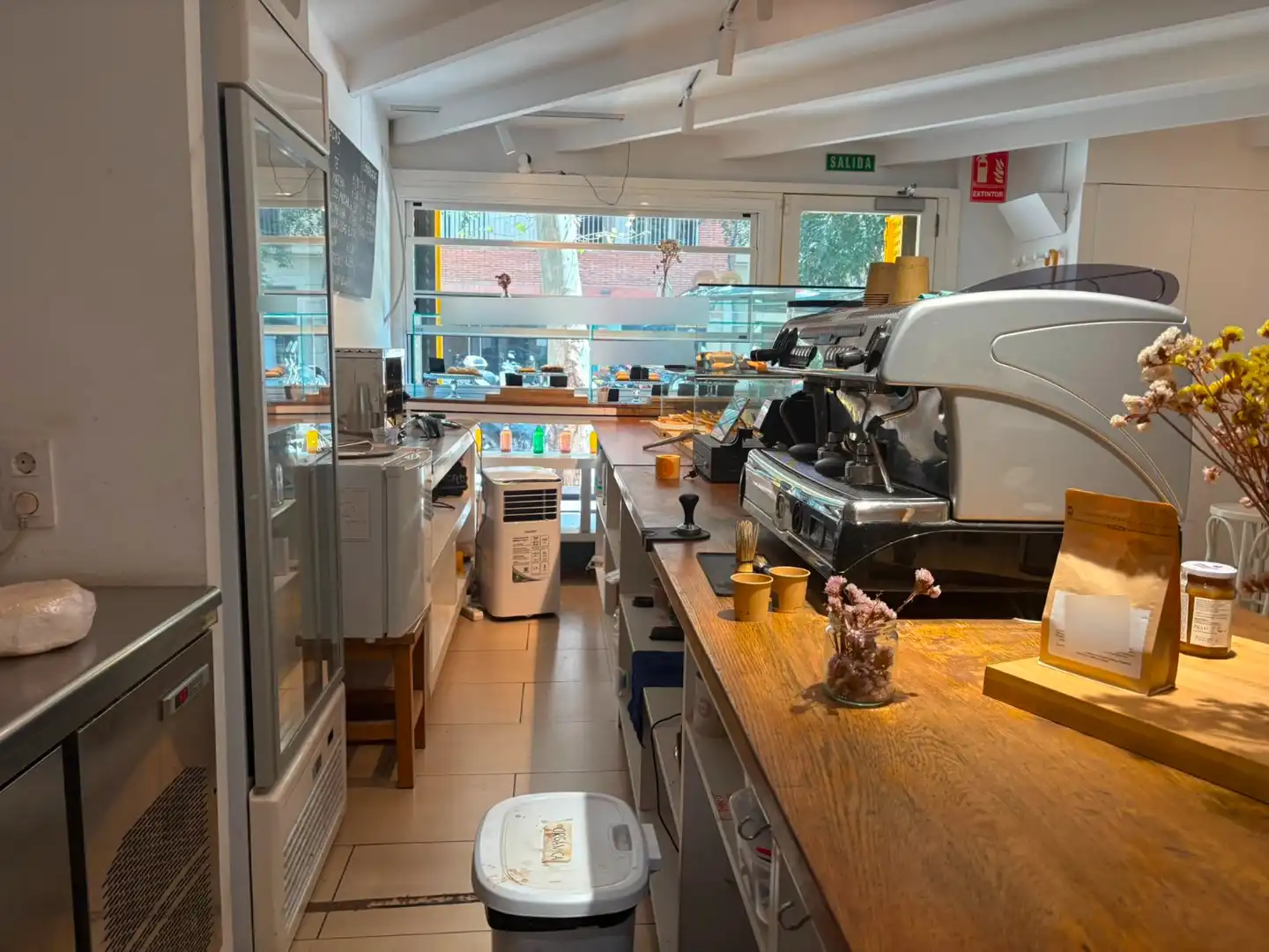 Local comercial en traspaso en Eixample, imagen 2