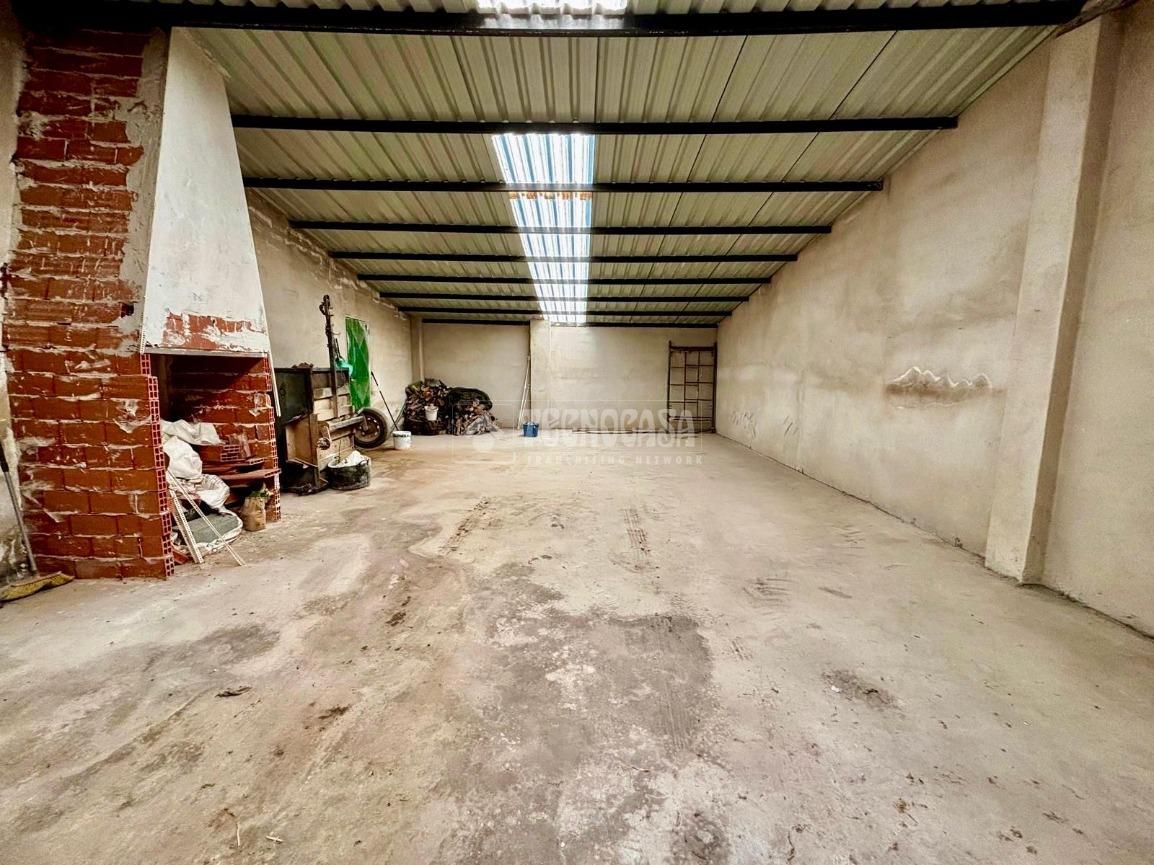 Garatge en venda en Cabra del Santo Cristo