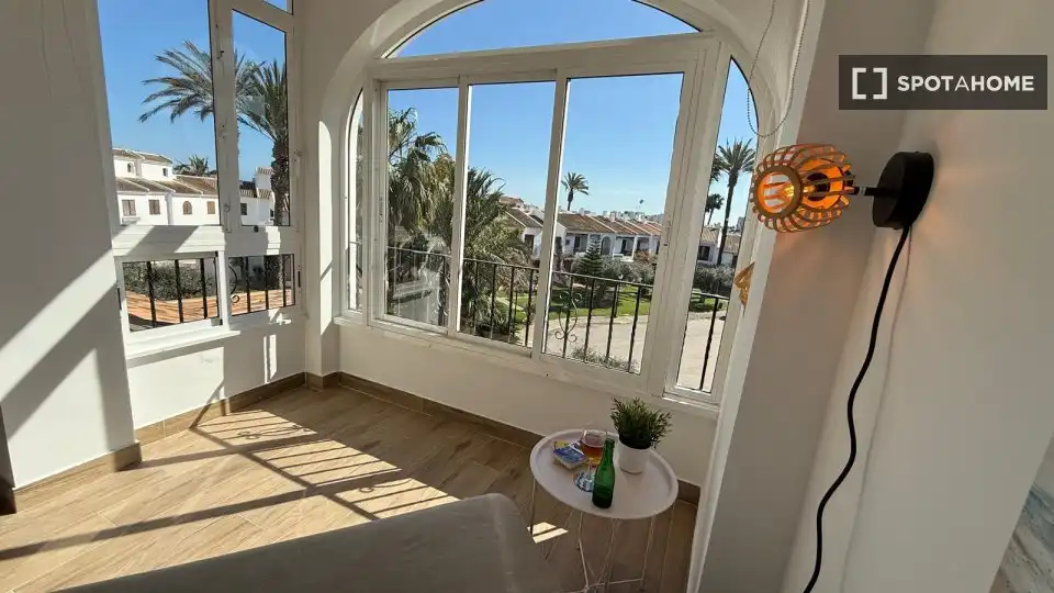 Terrassa de Apartament per a compartir en La Manga del Mar Menor amb Aire condicionat, Terrassa i Moblat