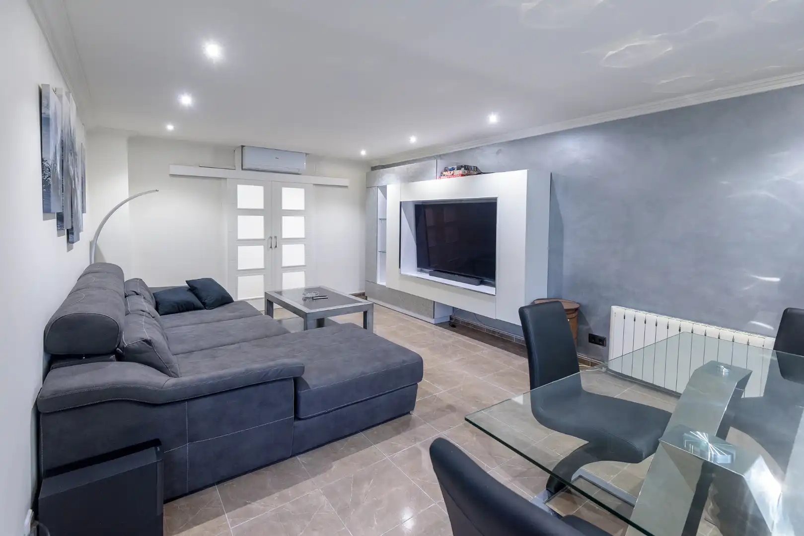 Living room of Flat for sale in Tarragona  with Air Conditioner, Heating and Storage room