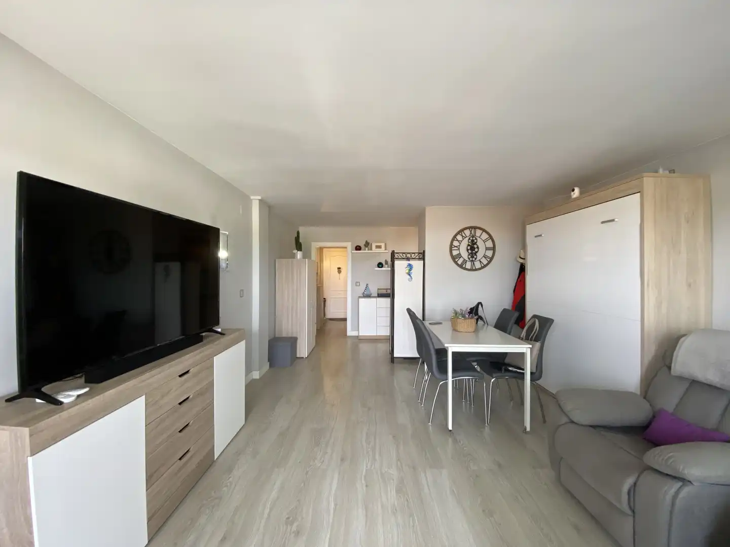 Sala de estar de Estudio en venta en Roses con Terraza y Amueblado