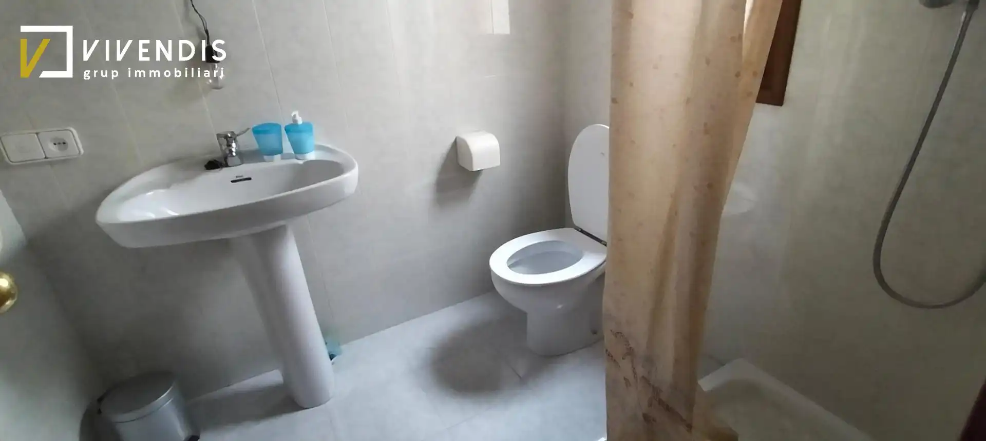 Bathroom of Houses for sale in Castelldans  with Terrace, Storage room and Balcony