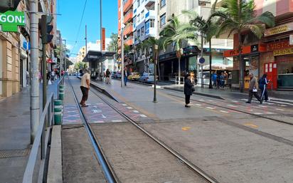 Vista exterior de Pis en venda en  Santa Cruz de Tenerife Capital amb Forn i Balcó