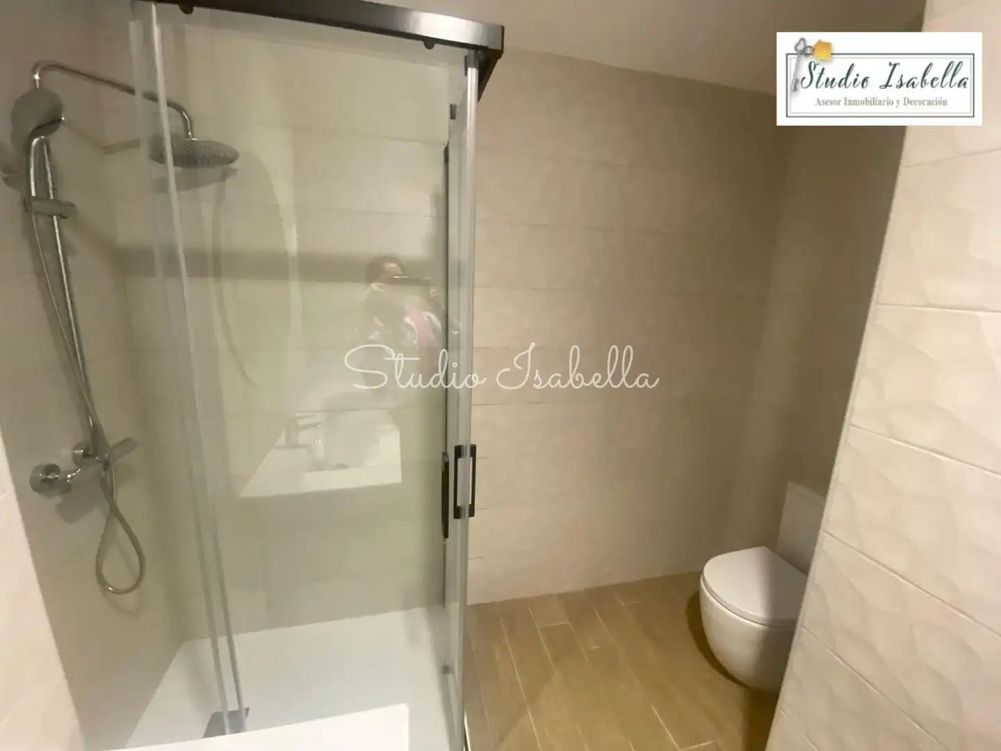 Baño de Dúplex de alquiler en Toledo con Aire acondicionado, Calefacción y Terraza