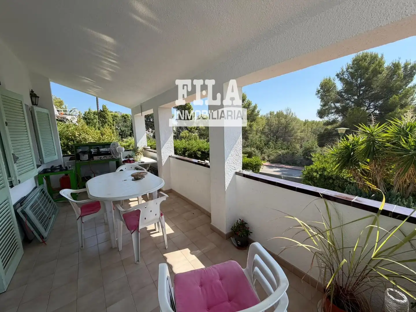 Exterior view of Houses for sale in Els Masos - Els Garrofers