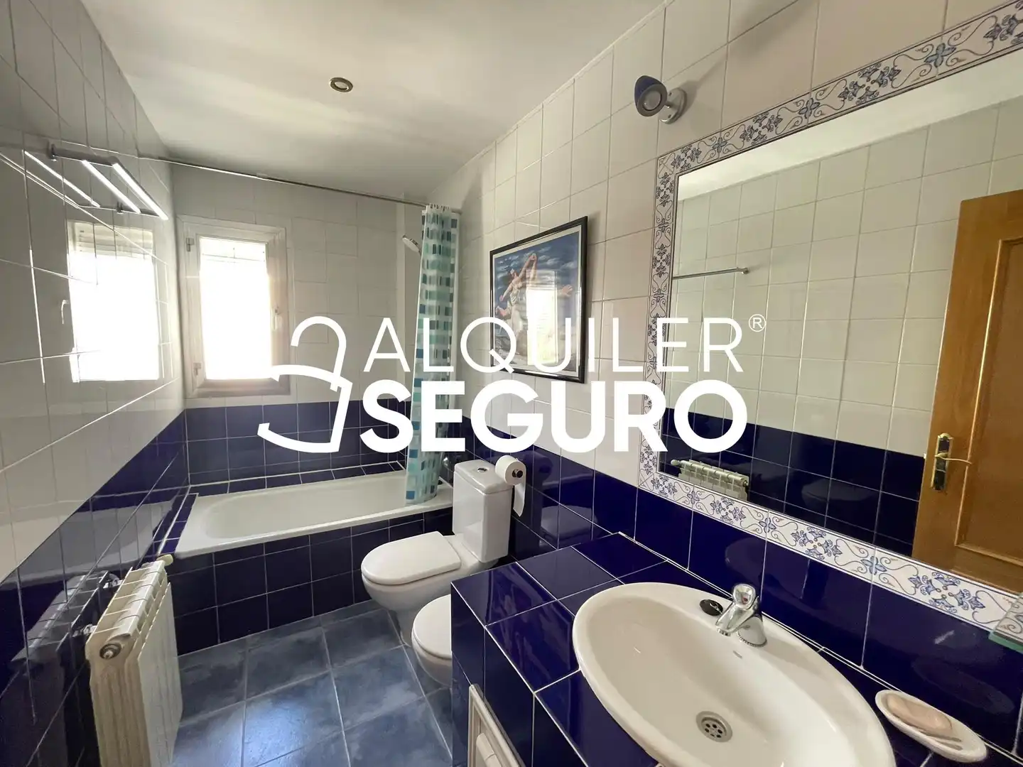 Bathroom of Flat for rent in Madrid  with Air Conditioner, Heating and Terrace