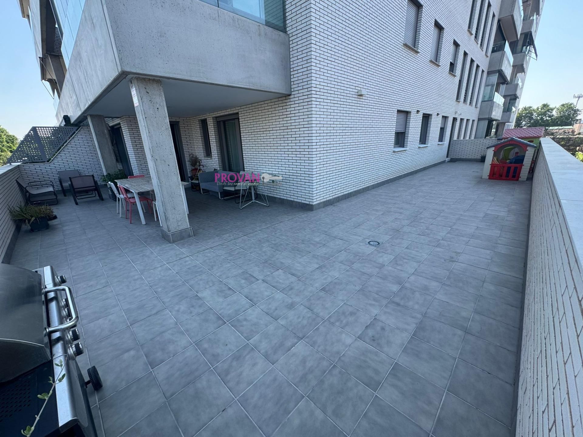 Terrassa de Pis en venda en San Fernando de Henares amb Aire condicionat, Calefacció i Terrassa