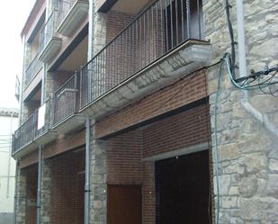 Vista exterior de Casa adosada en venda en Guimerà amb Calefacció, Terrassa i Balcó