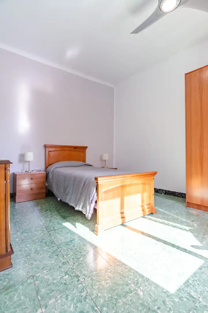 Schlafzimmer von Haus oder Chalet zum Verkauf in La Pobla de Mafumet mit Klimaanlage, Heizung und Privatgarten