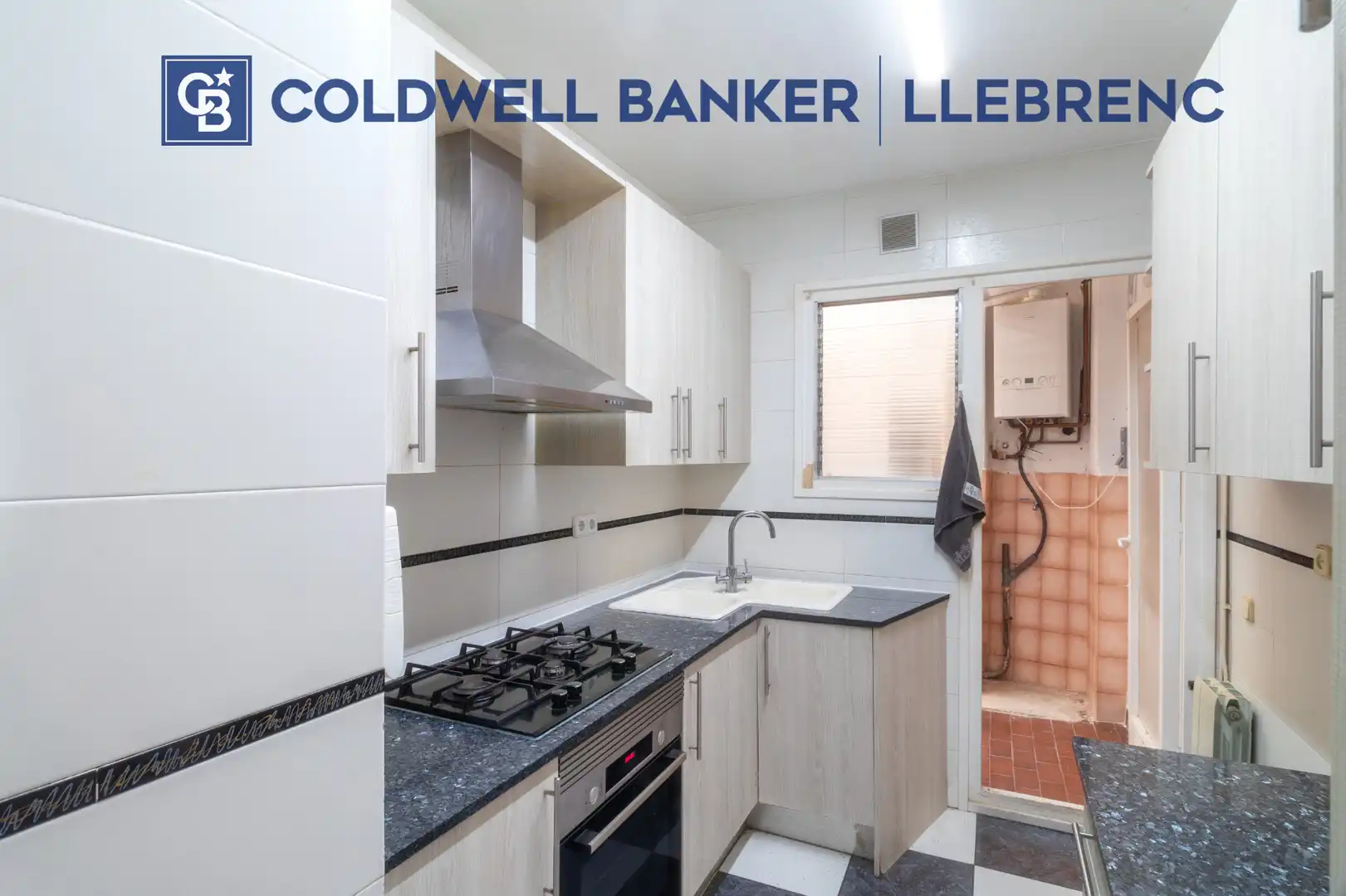 Kitchen of Flat for sale in Barcelona  with Air Conditioner, Heating and Parquet flooring
