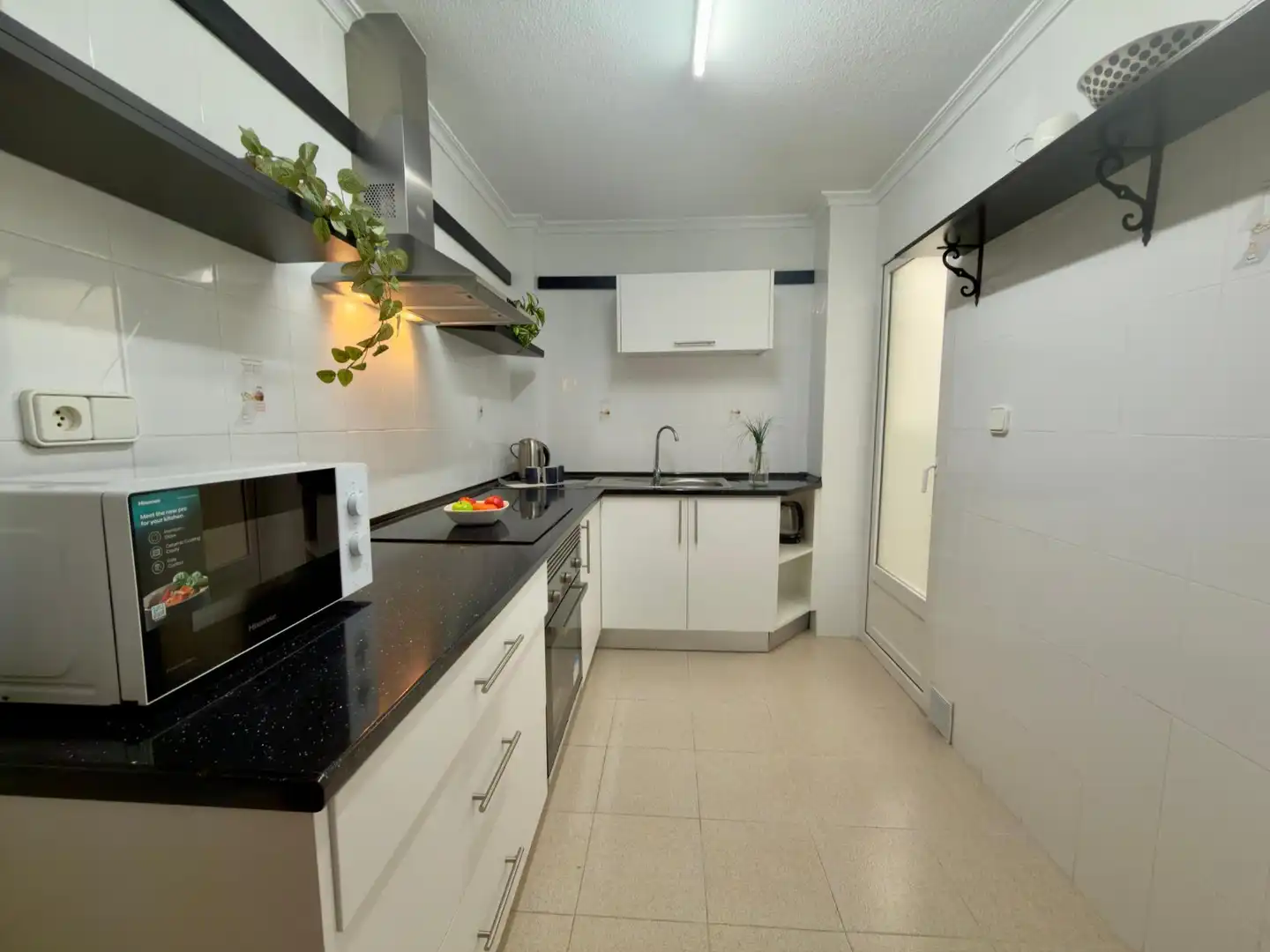 Küche von Wohnungen zum Verkauf in Torrevieja mit Klimaanlage, Möbliert und Balkon