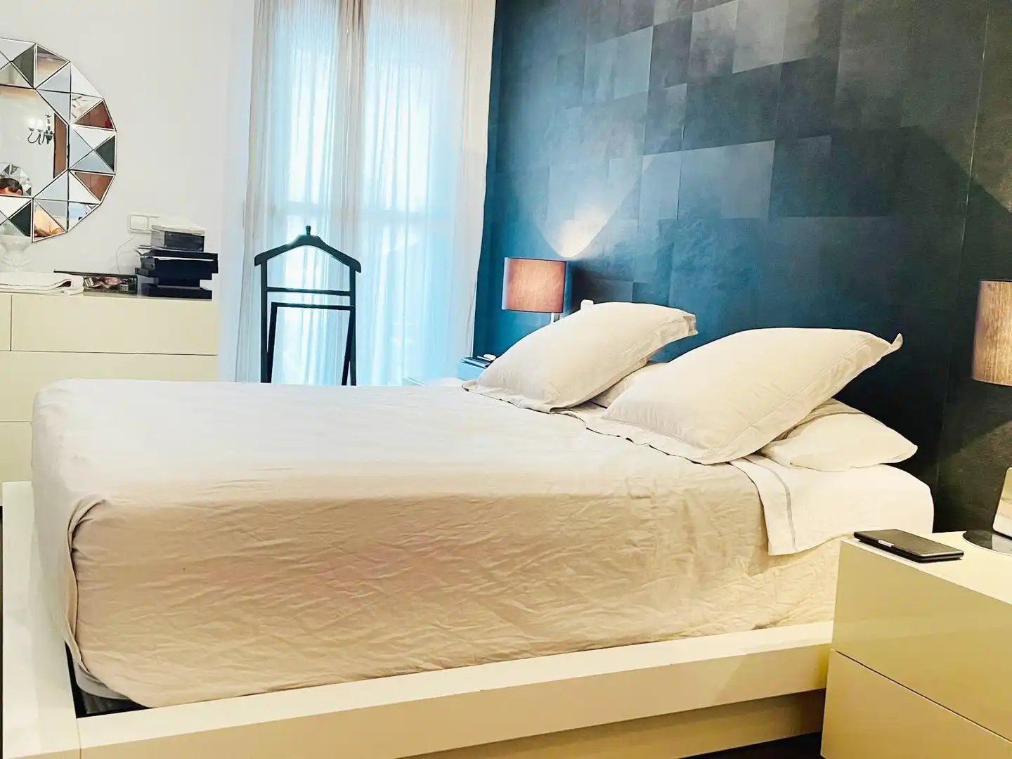 Habitación de Apartamento de alquiler en Dénia con Aire acondicionado, Calefacción y Jardín privado