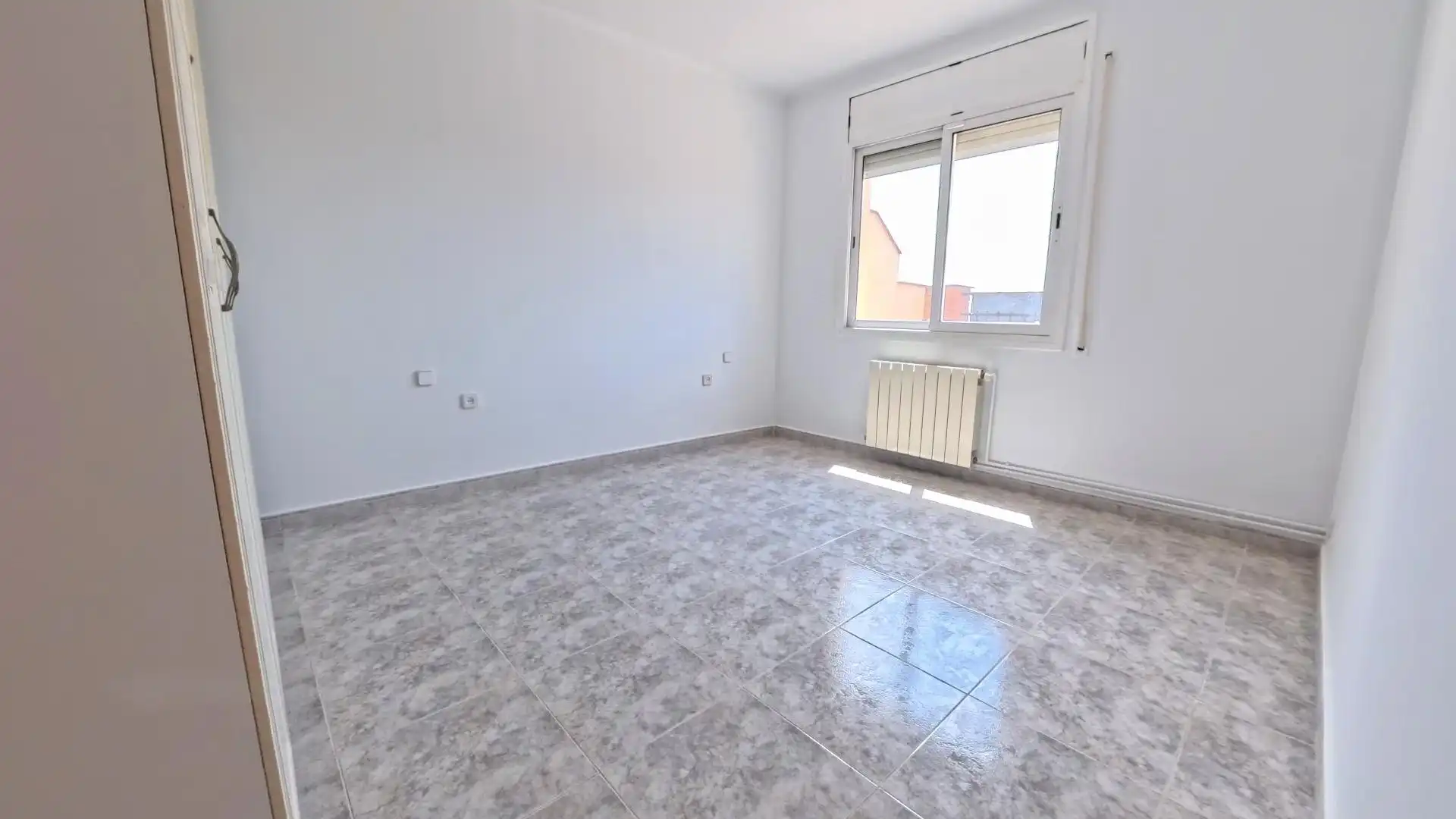 Habitación de Ático en venta en Barcelona con Calefacción, Terraza y Alarma