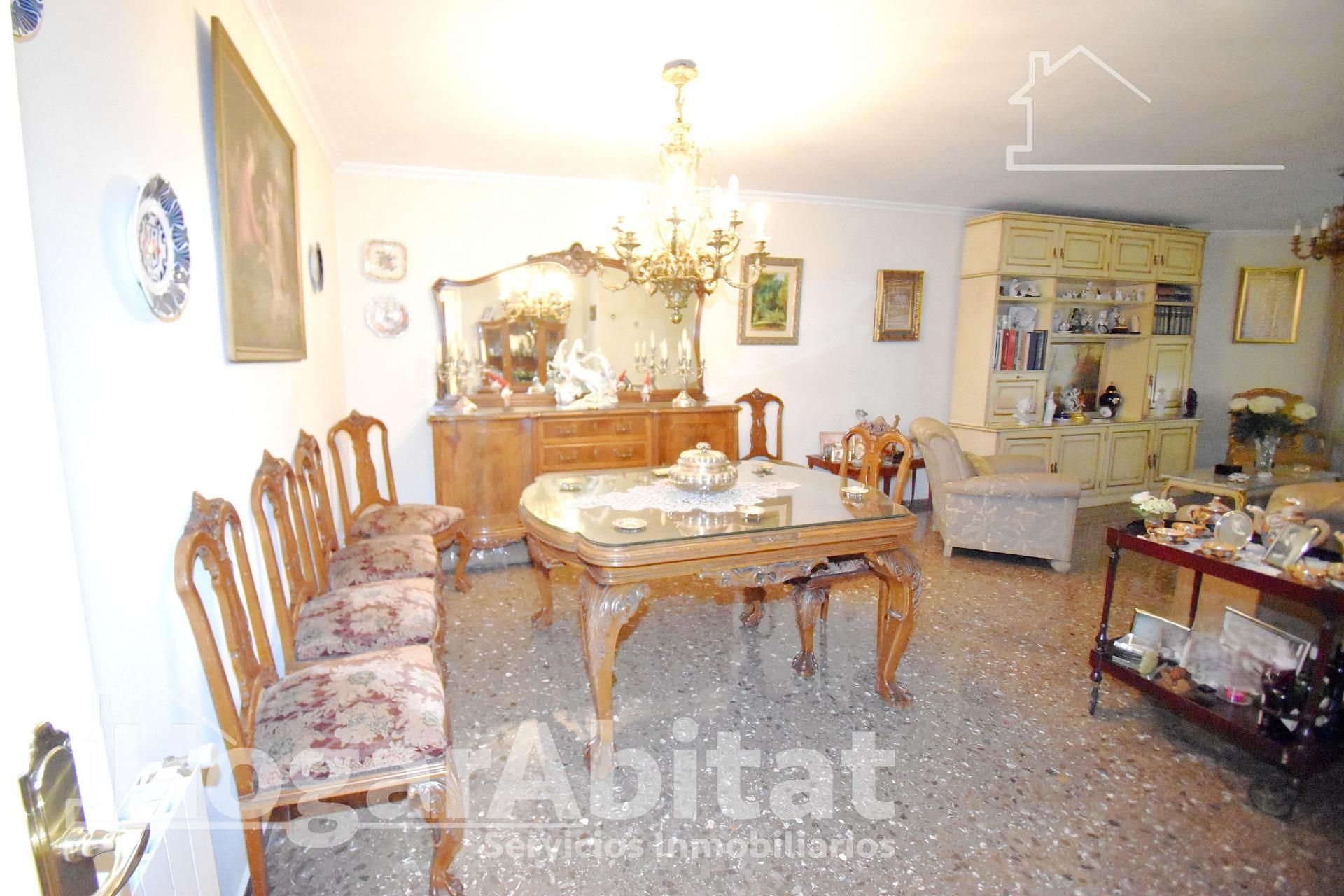 Comedor de Piso en venta en  Valencia Capital con Aire acondicionado, Terraza y Balcón
