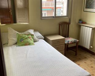 Bedroom of Flat to share in  Madrid Capital  with Air Conditioner, Heating and Terrace
