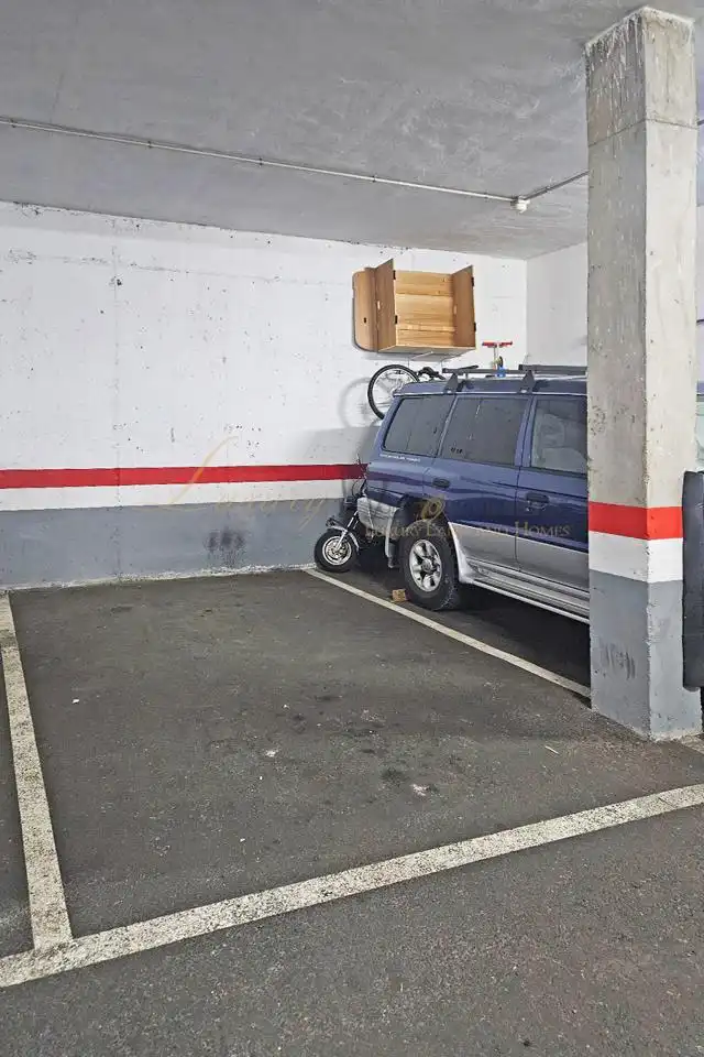 Parking de Apartamento en venta en Arona con Terraza y Trastero