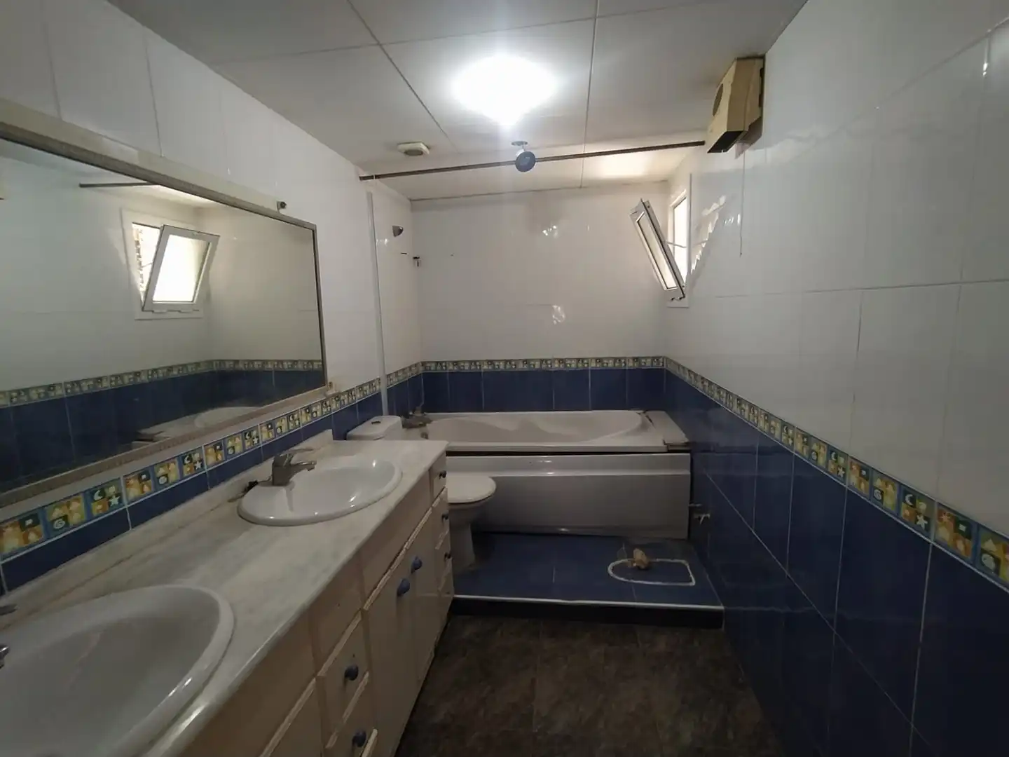 Badezimmer von Wohnung zum Verkauf in Tarragona