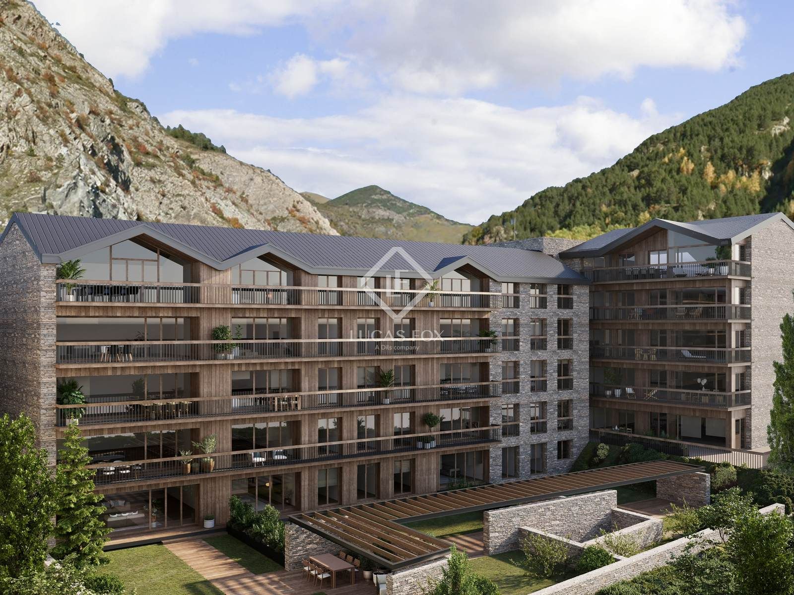 Vista exterior de Pis en venda en  Madrid Capital amb Calefacció, Parquet i Terrassa