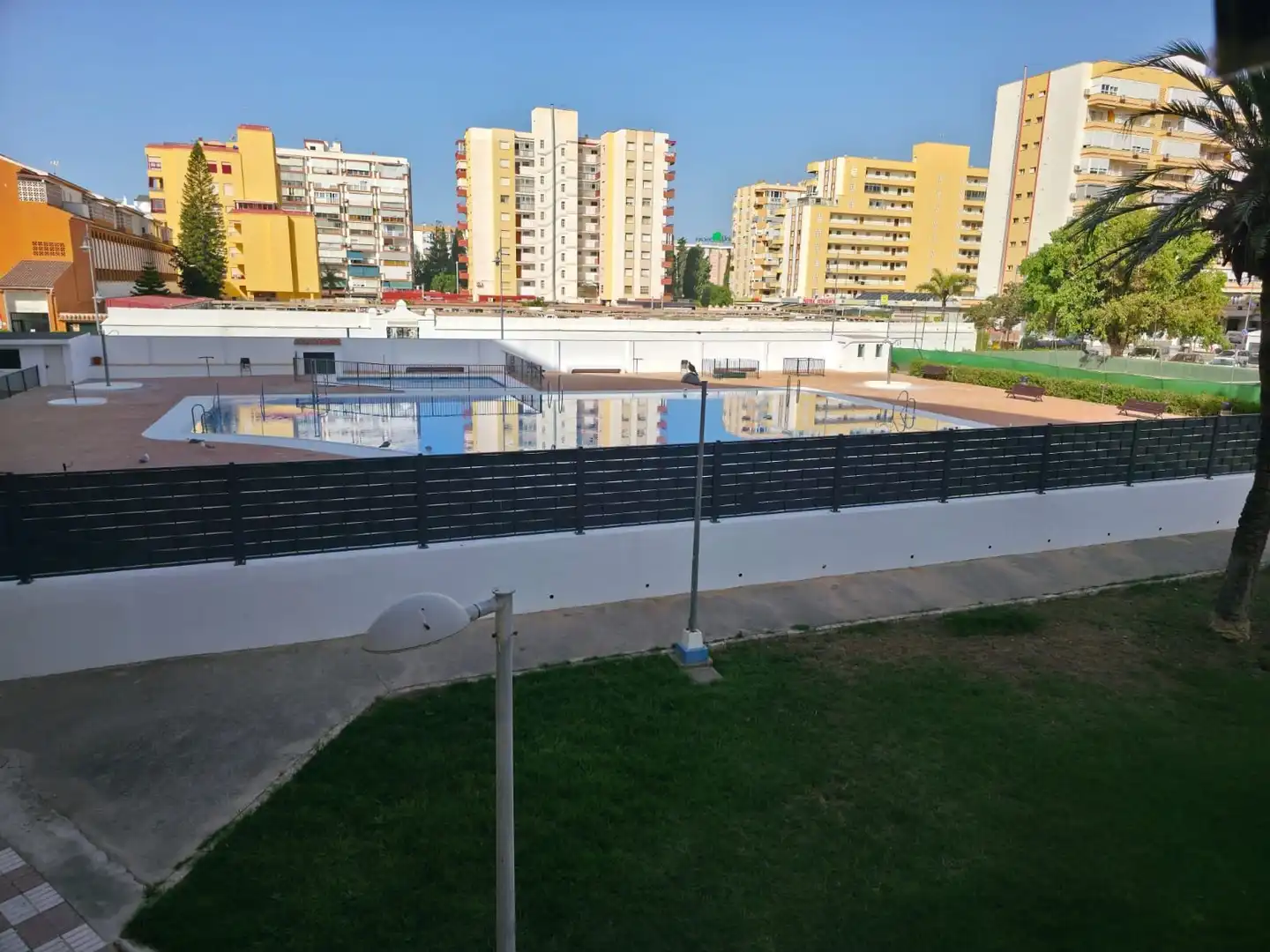 Piscina de Piso en venta en Vélez-Málaga con Aire acondicionado y Piscina comunitaria