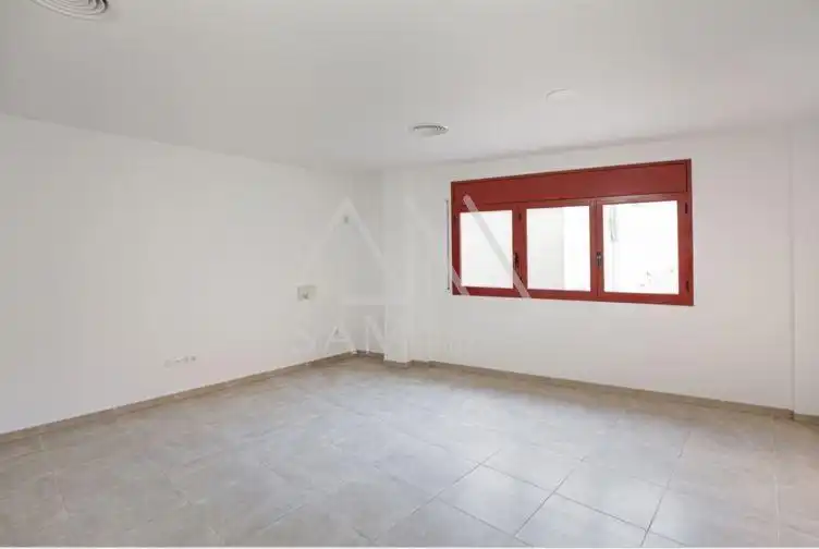 Planta baja en venta en Figueres, Girona