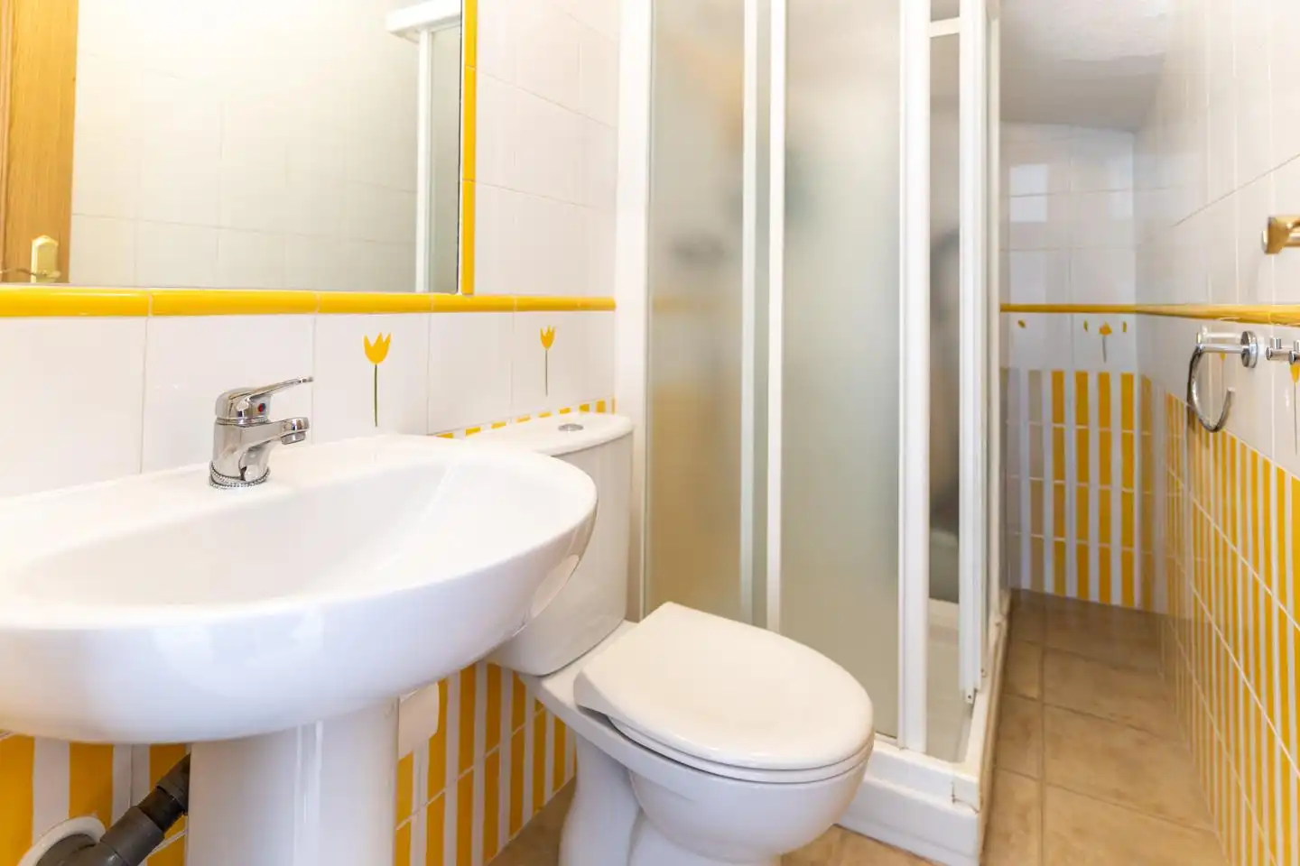 Baño de Casa adosada en venta en Santa Pola con Aire acondicionado, Terraza y Piscina