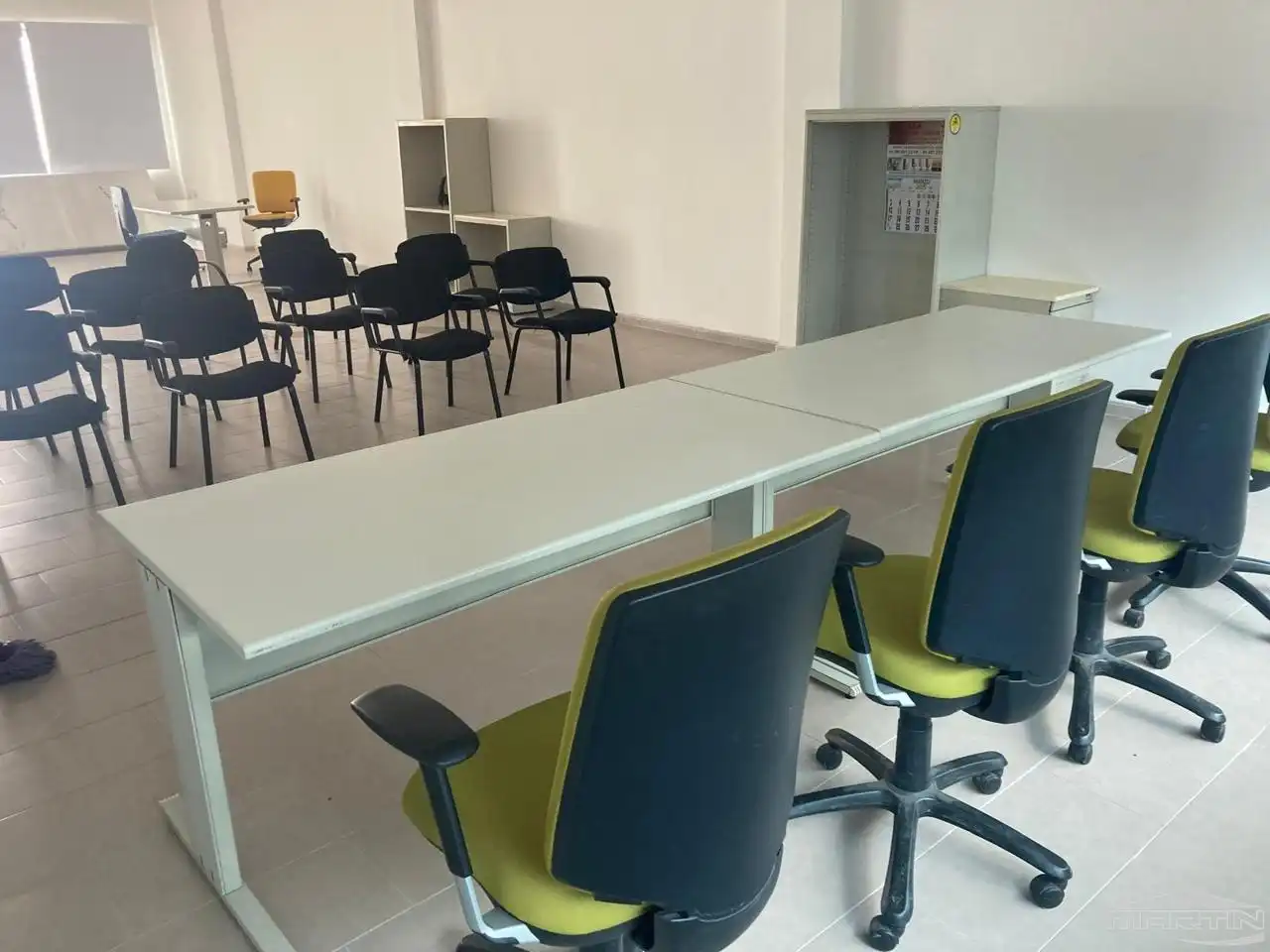 Oficina de lloguer en Lucena