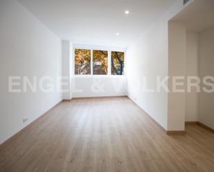 Living room of Apartment for sale in  Barcelona Capital  with Air Conditioner and Heating