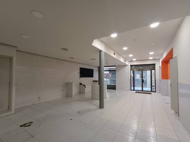 Local comercial en Alquiler en TINTS en Centre