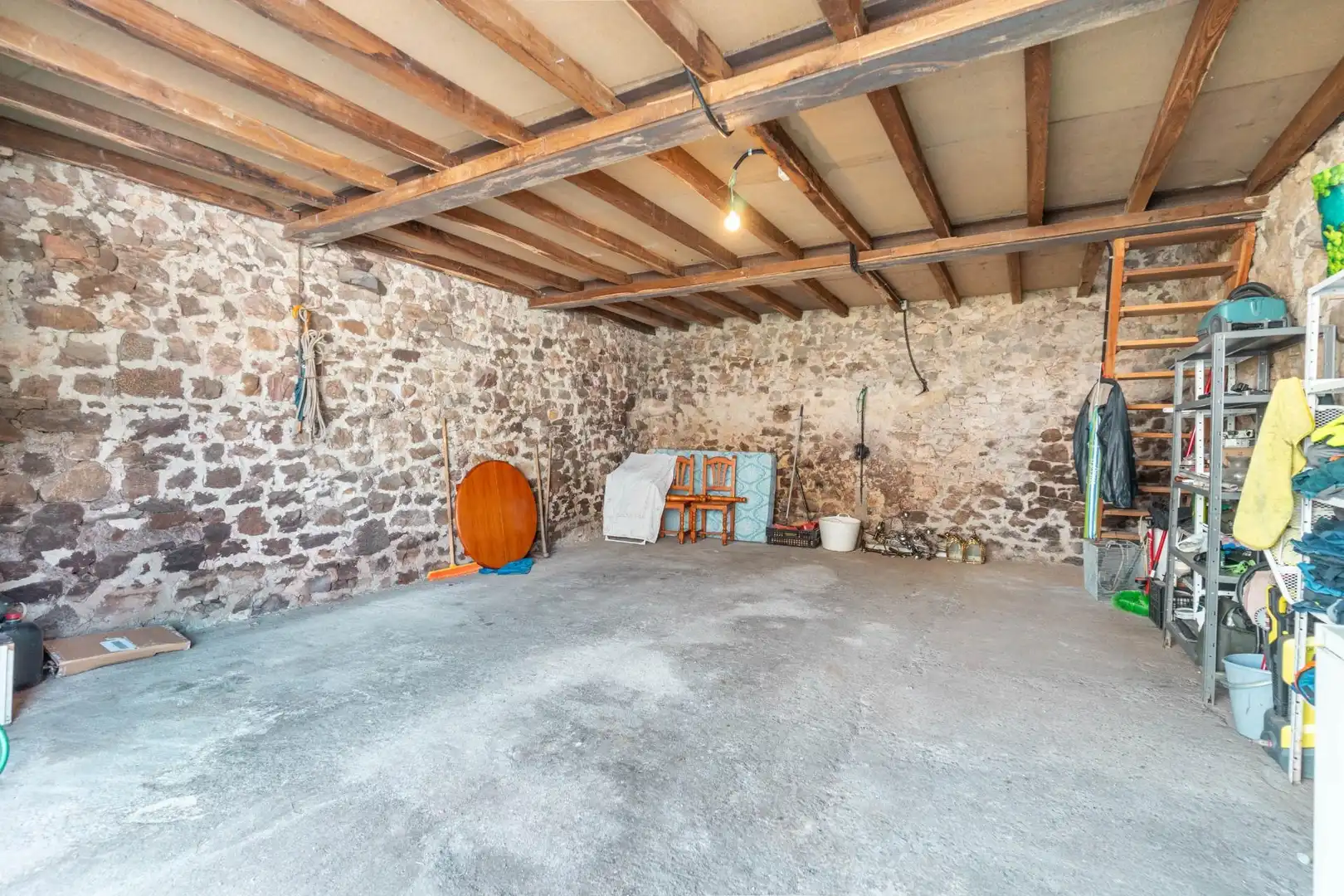 Casa o xalet en venda en Sobrescobio amb Jardí privat, Terrassa i Traster