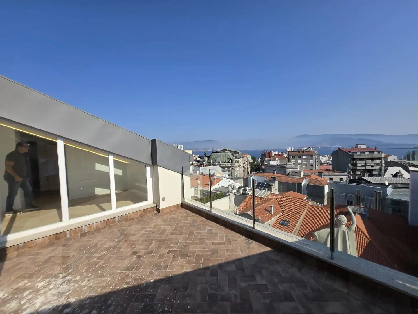 Terraza de Ático en venta en Vigo  con Calefacción y Terraza