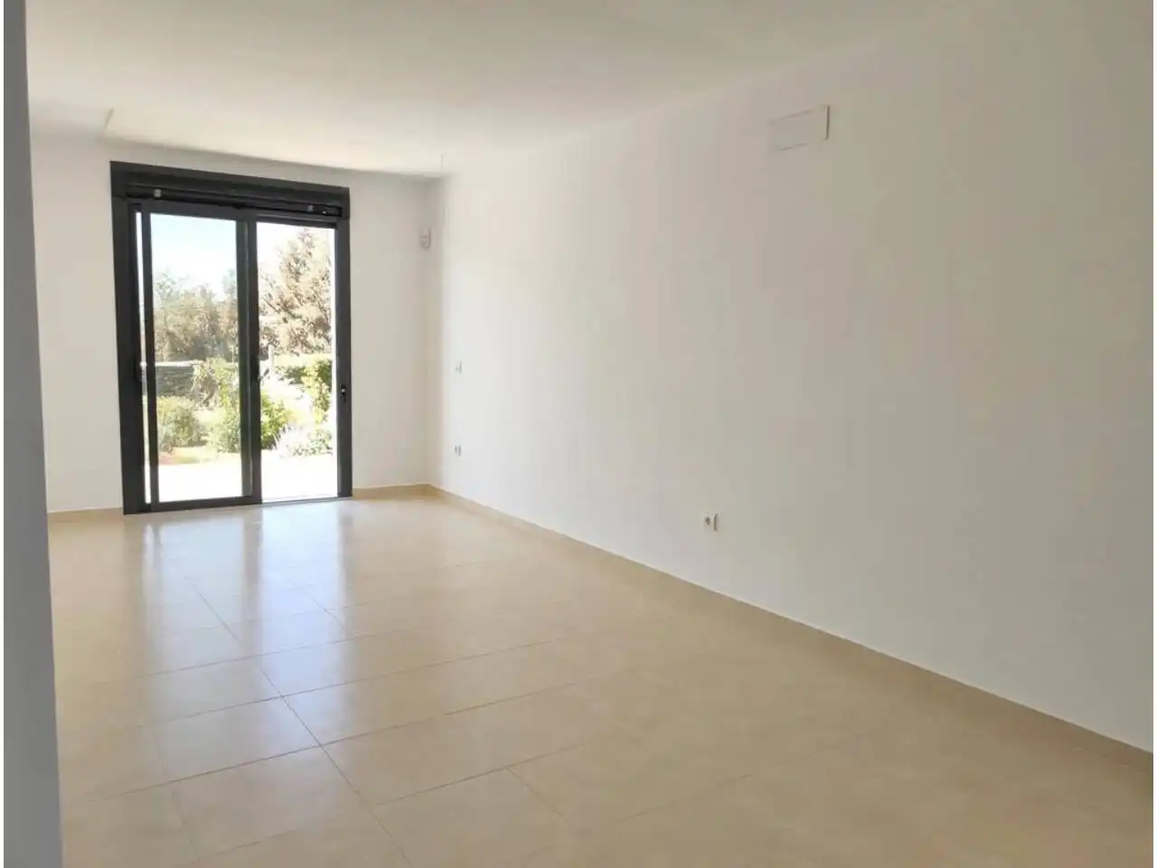 Sala de estar de Piso en venta en Almería