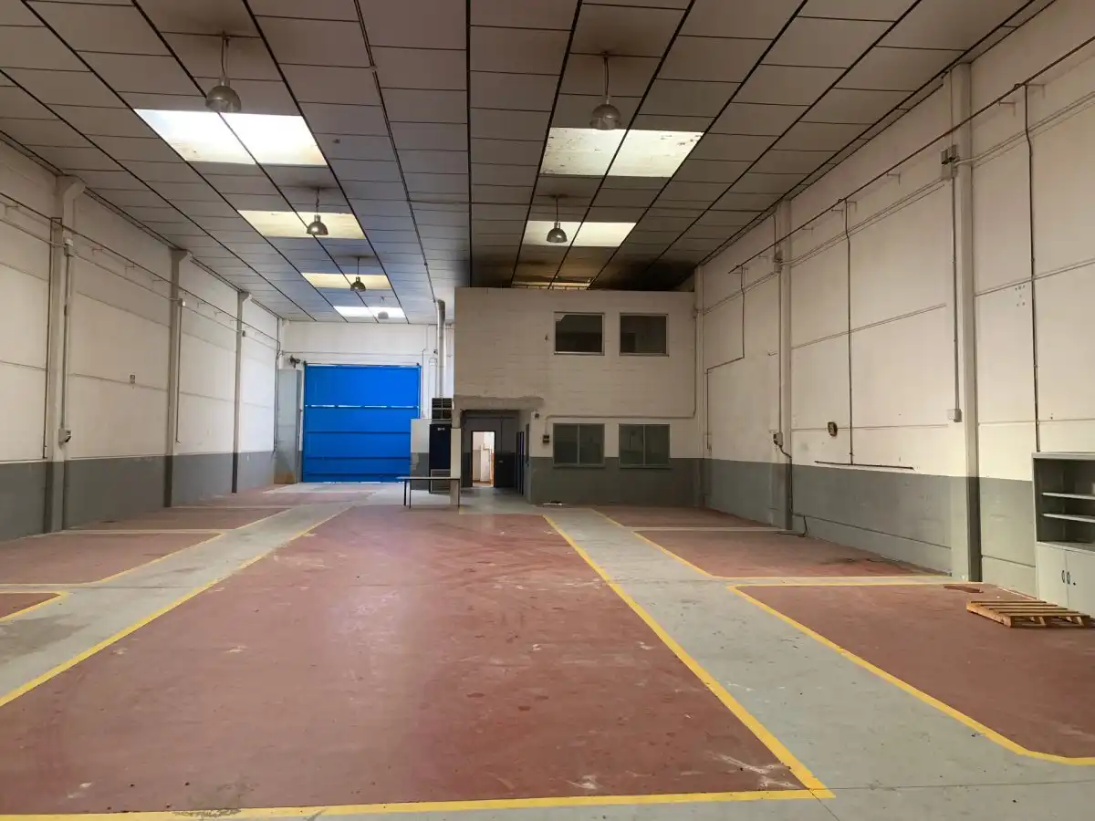 Industriegebäude zur Miete in Sentmenat