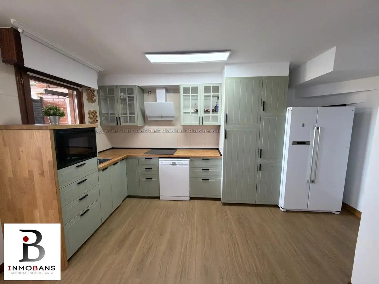Cocina de Ático en venta en Santoña con Calefacción y Balcón