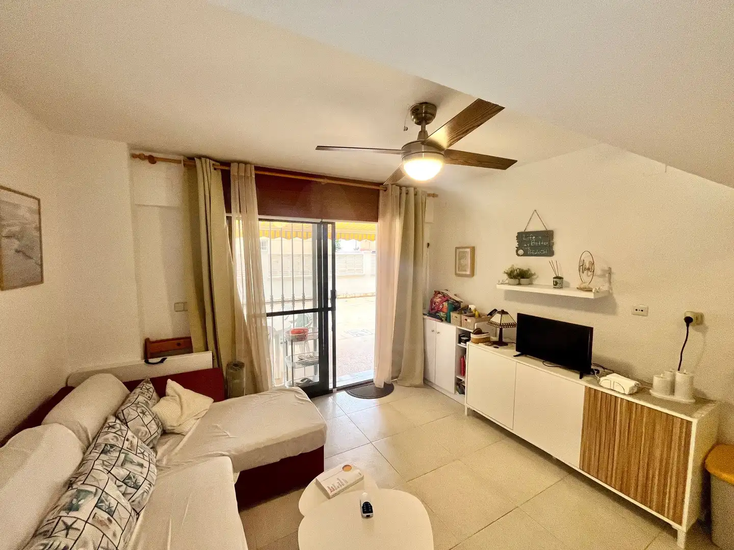 Sala de estar de Piso en venta en Torreblanca con Aire acondicionado, Calefacción y Terraza
