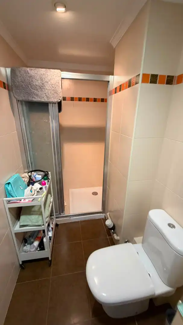 Bathroom of Flat for rent in Valencia  with Air Conditioner, Heating and Terrace