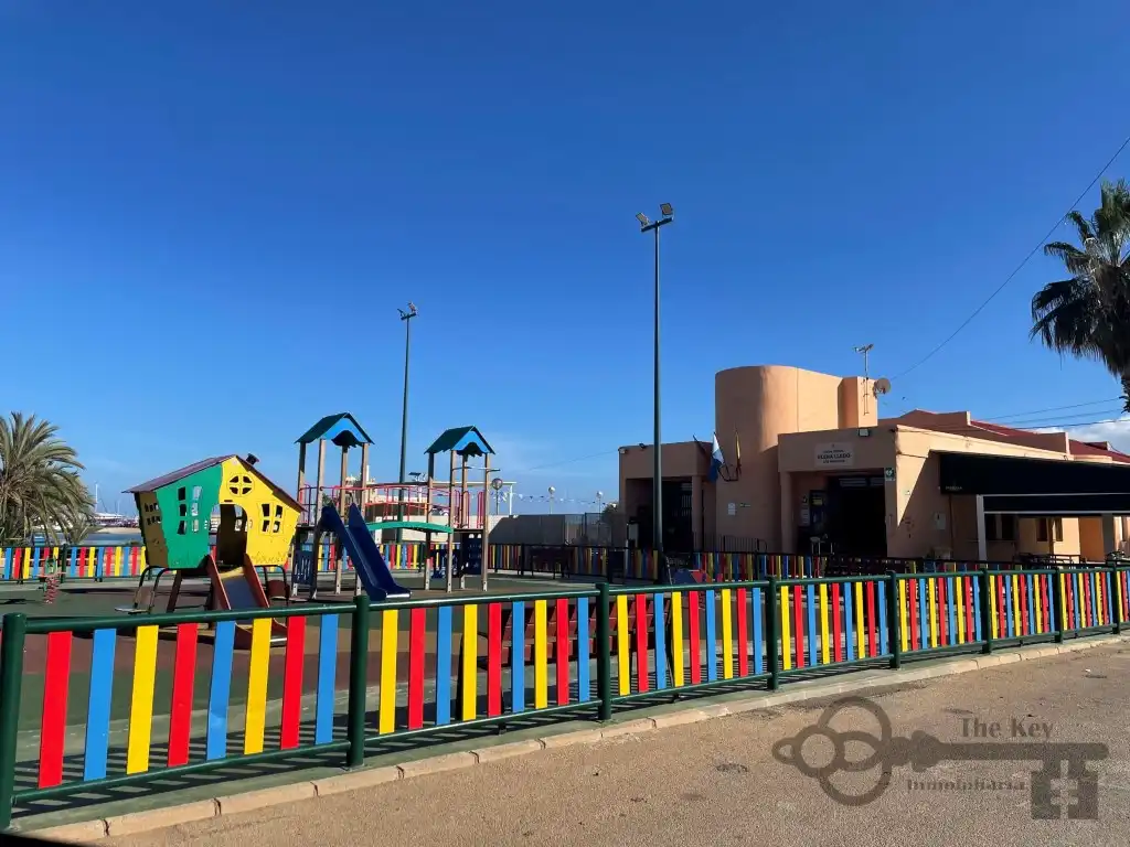 Vista exterior de Dúplex en venta en Cartagena