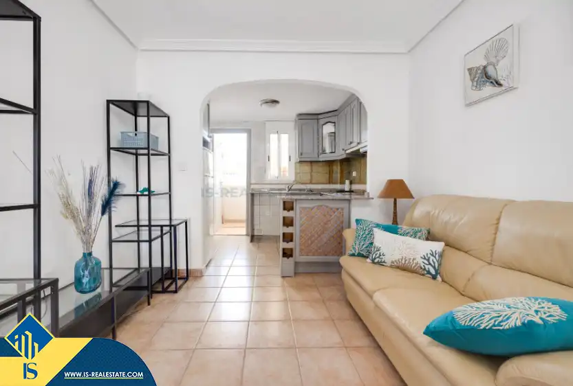Sala d'estar de Casa o xalet en venda en Torrevieja amb Terrassa, Moblat i Piscina comunitària