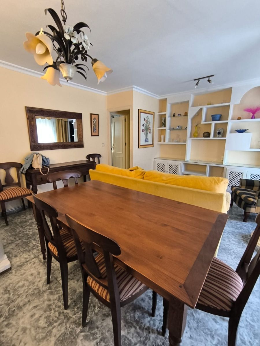 Dining room of Flat to rent in  Sevilla Capital  with Air Conditioner, Furnished and Balcony