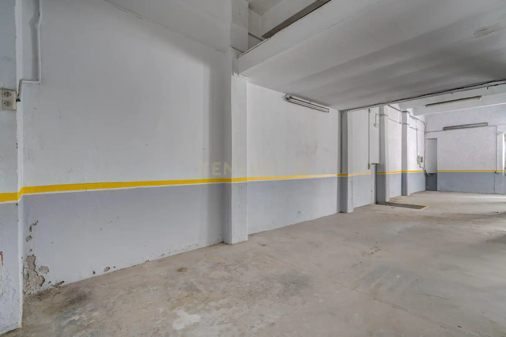 Parkplatz von Garage zum Verkauf in Irun 