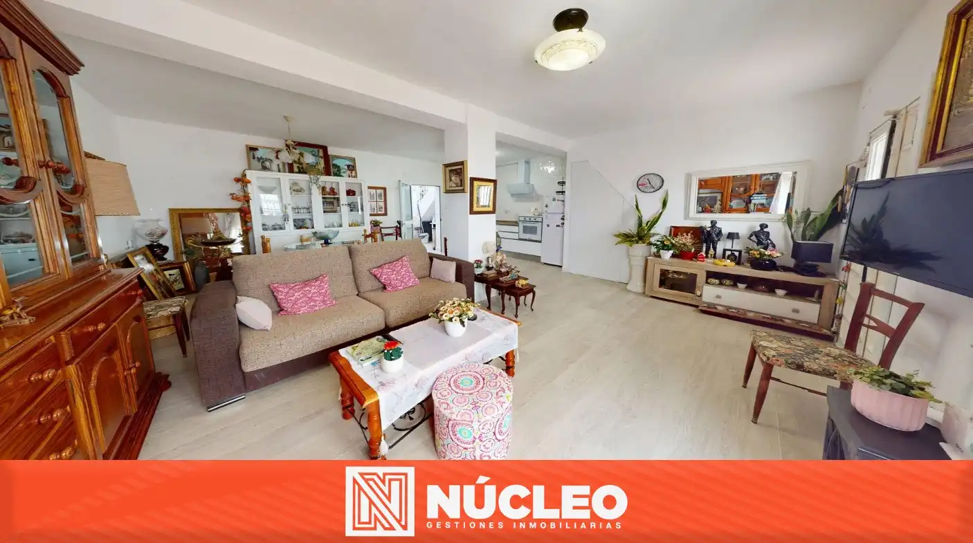 Casa adosada en venta en Benalmádena con Calefacción, Jardín privado y Terraza