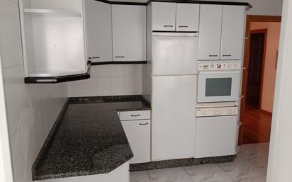 Kitchen of Flat for sale in Vilalba  with Heating, Oven and Washing machine