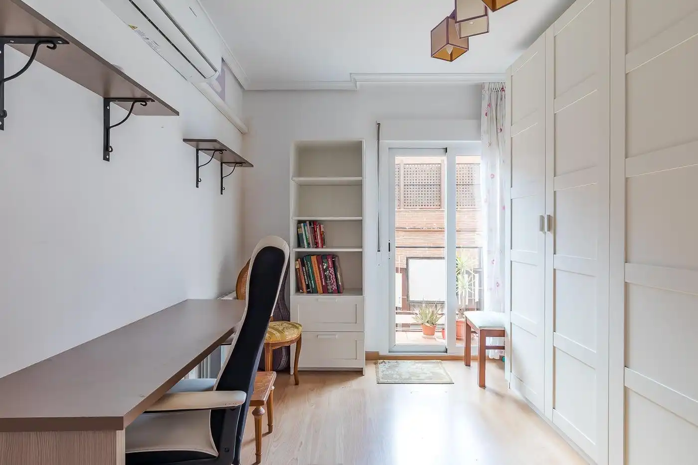 Bedroom of Flat for sale in Madrid  with Air Conditioner, Heating and Terrace