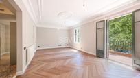 Living room of Apartment for sale in  Barcelona Capital