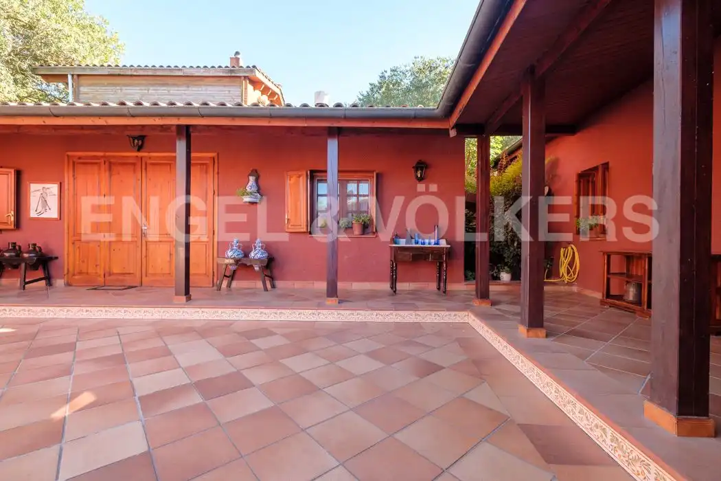 Vista exterior de Casa o xalet en venda en Balaguer amb Jardí privat, Parquet i Piscina